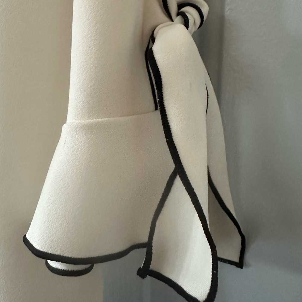 Chico's Cream Blouse with Black Piping Ruffled Tie-Sleeves. Size medium. - Picture 5 of 8